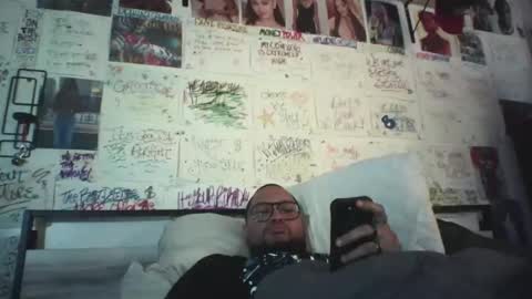 dbeamon92 online show from June 8, 1:33 pm