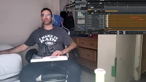 dbfroge online show from September 12, 8:25 am