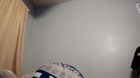 Snapshot of dc4mcpt chatting on January 5, 5:20 am DC4mCPT online show from January 5, 5:20 am