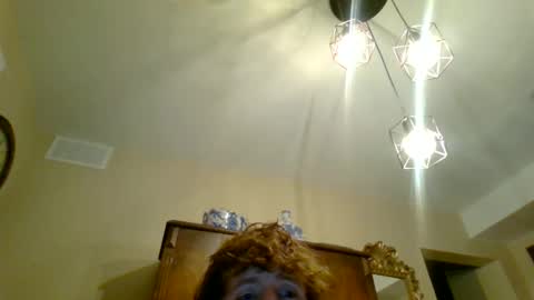 Snapshot of dcuccinato chatting on December 20, 4:41 am dcuccinato online show from December 20, 4:41 am