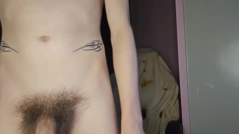 Snapshot of ddawgtylol chatting on February 24, 10:46 am dxdawgty online show from February 24, 10:46 am