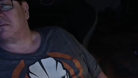 Snapshot of ddc444 chatting on November 10, 1:04 am DC online show from November 10, 1:04 am