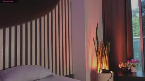 Snapshot of dea_athenea chatting on June 13, 8:29 pm dea_athenea online show from June 13, 8:29 pm