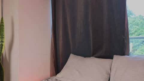Snapshot of dea_athenea chatting on June 26, 8:02 pm dea_athenea online show from June 26, 8:02 pm