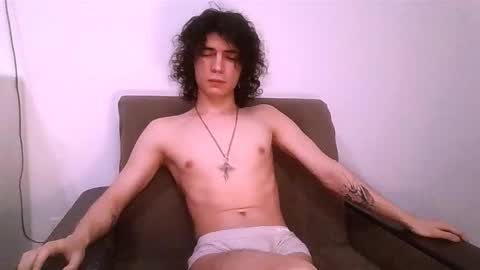 Snapshot of dean_raven chatting on December 2, 12:05 am dean_raven online show from December 2, 12:05 am