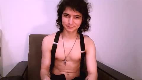 Snapshot of dean_raven chatting on December 4, 2:10 am dean_raven online show from December 4, 2:10 am