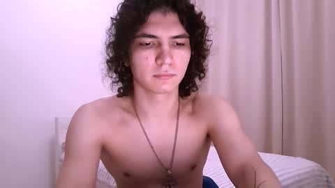 Snapshot of dean_raven chatting on December 14, 1:22 am dean_raven online show from December 14, 1:22 am