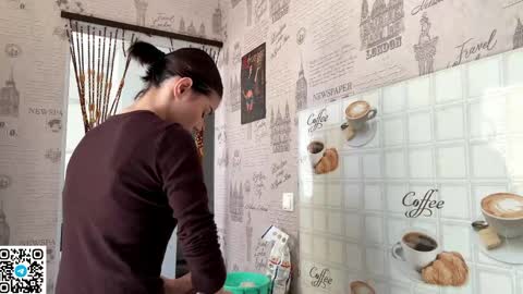 Snapshot of deandemarino chatting on May 15, 7:15 am Marino online show from May 15, 7:15 am
