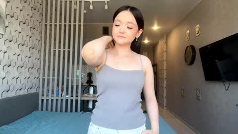 Snapshot of deannarmold chatting on May 22, 2:33 pm Deanna online show from May 22, 2:33 pm