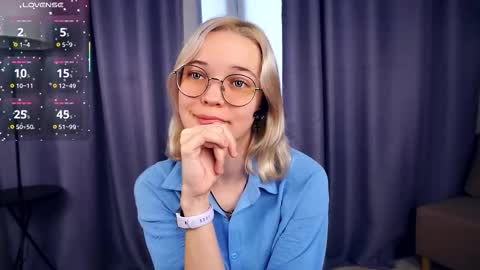 Charlie 18yo online show from October 22, 5:08 am