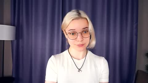 Charlie 18yo online show from November 28, 5:21 am