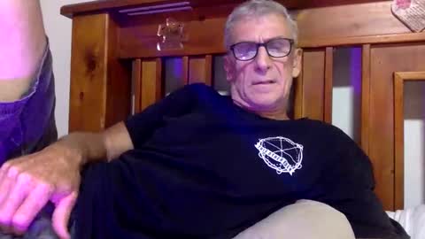 Snapshot of deanofflove2210 chatting on January 26, 2:03 am deanofflove2210 online show from January 26, 2:03 am