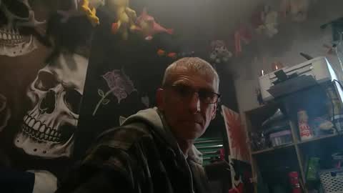 Snapshot of deanofflove2210 chatting on July 2, 3:56 am deanofflove2210 online show from July 2, 3:56 am