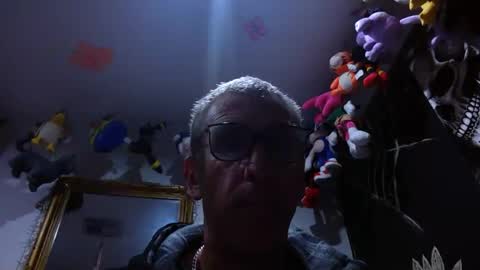 Snapshot of deanofflove2210 chatting on July 22, 8:17 am deanofflove2210 online show from July 22, 8:17 am