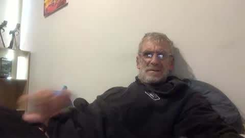 deanofflove221000 online show from February 17, 1:13 am