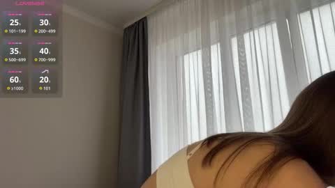 dear_neighbor online show from February 23, 12:35 pm