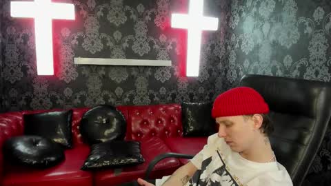 dearboyy_ online show from March 1, 8:11 pm