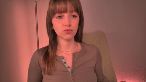Snapshot of dearmoa chatting on May 14, 6:47 pm Moa . online show from May 14, 6:47 pm
