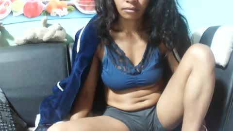 Snapshot of debbierisex chatting on June 14, 3:08 am DebbieRiseX online show from June 14, 3:08 am