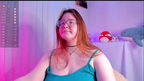 Snapshot of debbiewood chatting on December 18, 10:40 am DeboraDebbieDee online show from December 18, 10:40 am