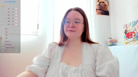 Snapshot of debbiewood chatting on October 3, 5:26 am DeboraDebbieDee online show from October 3, 5:26 am