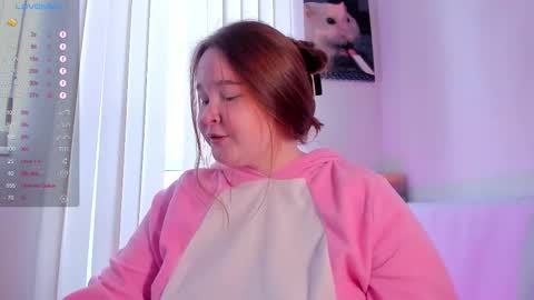 Snapshot of debbiewood chatting on March 2, 5:19 am DeboraDebbieDee online show from March 2, 5:19 am