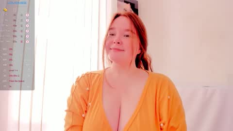 Snapshot of debbiewood chatting on March 14, 5:24 am DeboraDebbieDee online show from March 14, 5:24 am