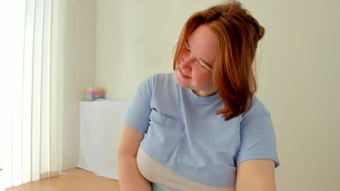 DeboraDebbieDee online show from June 4, 5:24 am
