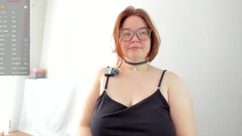DeboraDebbieDee online show from June 15, 5:09 am