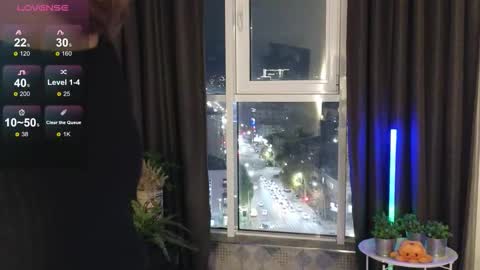 Snapshot of debihenks chatting on November 1, 5:04 pm Eva online show from November 1, 5:04 pm