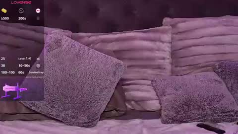 Snapshot of debinnyneanalover chatting on July 30, 10:36 am debinnyneanalover online show from July 30, 10:36 am
