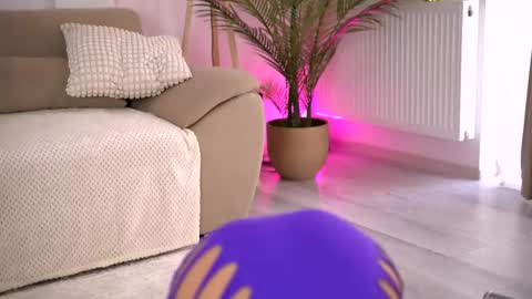 Tamara online show from April 27, 3:43 pm