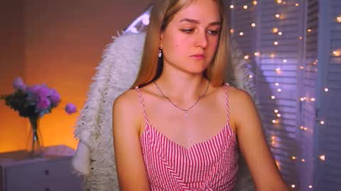 Snapshot of deboralarson chatting on October 4, 4:10 am Debora online show from October 4, 4:10 am