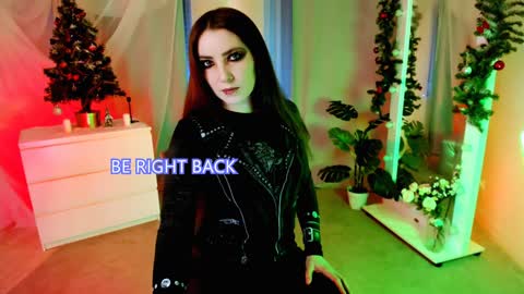 Snapshot of deca_dance chatting on January 11, 2:58 pm Ask me online show from January 11, 2:58 pm