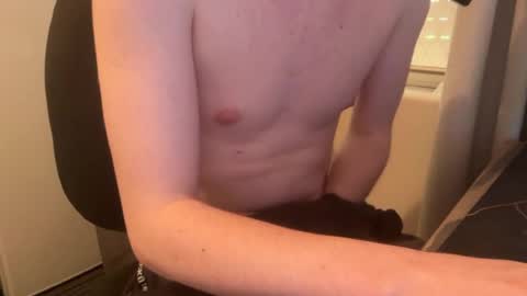 crispy koala online show from June 26, 3:55 am
