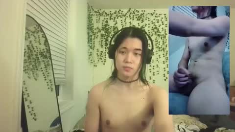 deciduousdoll online show from October 18, 5:54 am