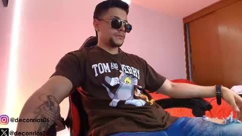 Snapshot of deconrios chatting on June 20, 12:14 am Santiago online show from June 20, 12:14 am