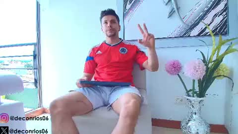 Snapshot of deconrios chatting on June 21, 4:31 pm Santiago online show from June 21, 4:31 pm