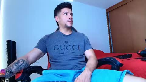 Snapshot of deconrios chatting on June 27, 5:51 pm Santiago online show from June 27, 5:51 pm