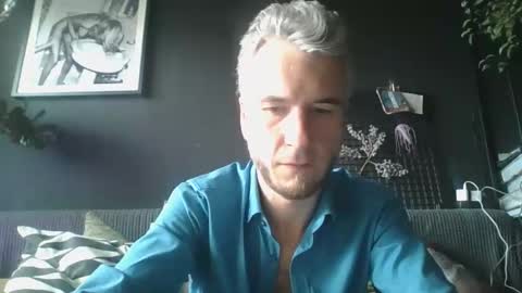 Snapshot of deebo1987 chatting on December 26, 1:54 pm Deen online show from December 26, 1:54 pm