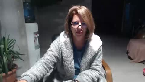 Snapshot of deepintoyourmind chatting on September 12, 4:12 am hi guys i m a cute milf i m here for good time and nice people pls be respectfool and enjoy me online show from September 12, 4:12 am
