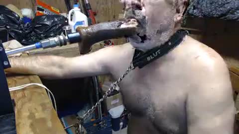 Snapshot of deepthroat227 chatting on September 23, 4:43 pm Deepthroat My Big Dildos online show from September 23, 4:43 pm