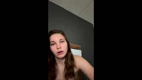 deepthroatqueen33 online show from January 13, 10:53 am