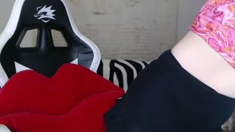 KamiDevi online show from December 29, 2:00 pm