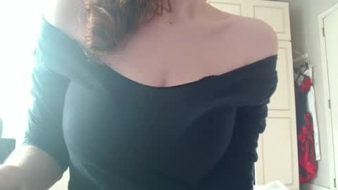 KamiDevi online show from February 8, 1:01 pm