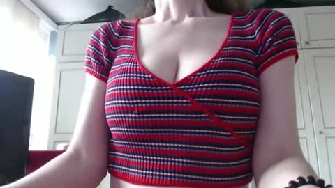 KamiDevi online show from February 25, 2:54 pm