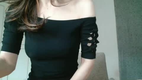 KamiDevi online show from December 14, 2:11 pm