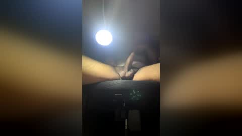 deethebarber25 online show from June 17, 6:49 am