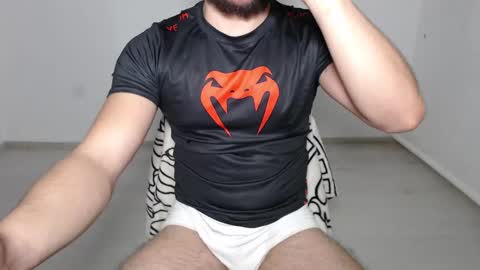 Snapshot of defuego_ chatting on January 1, 1:16 pm defuego online show from January 1, 1:16 pm