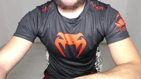 Snapshot of defuego_ chatting on January 10, 1:41 pm defuego online show from January 10, 1:41 pm